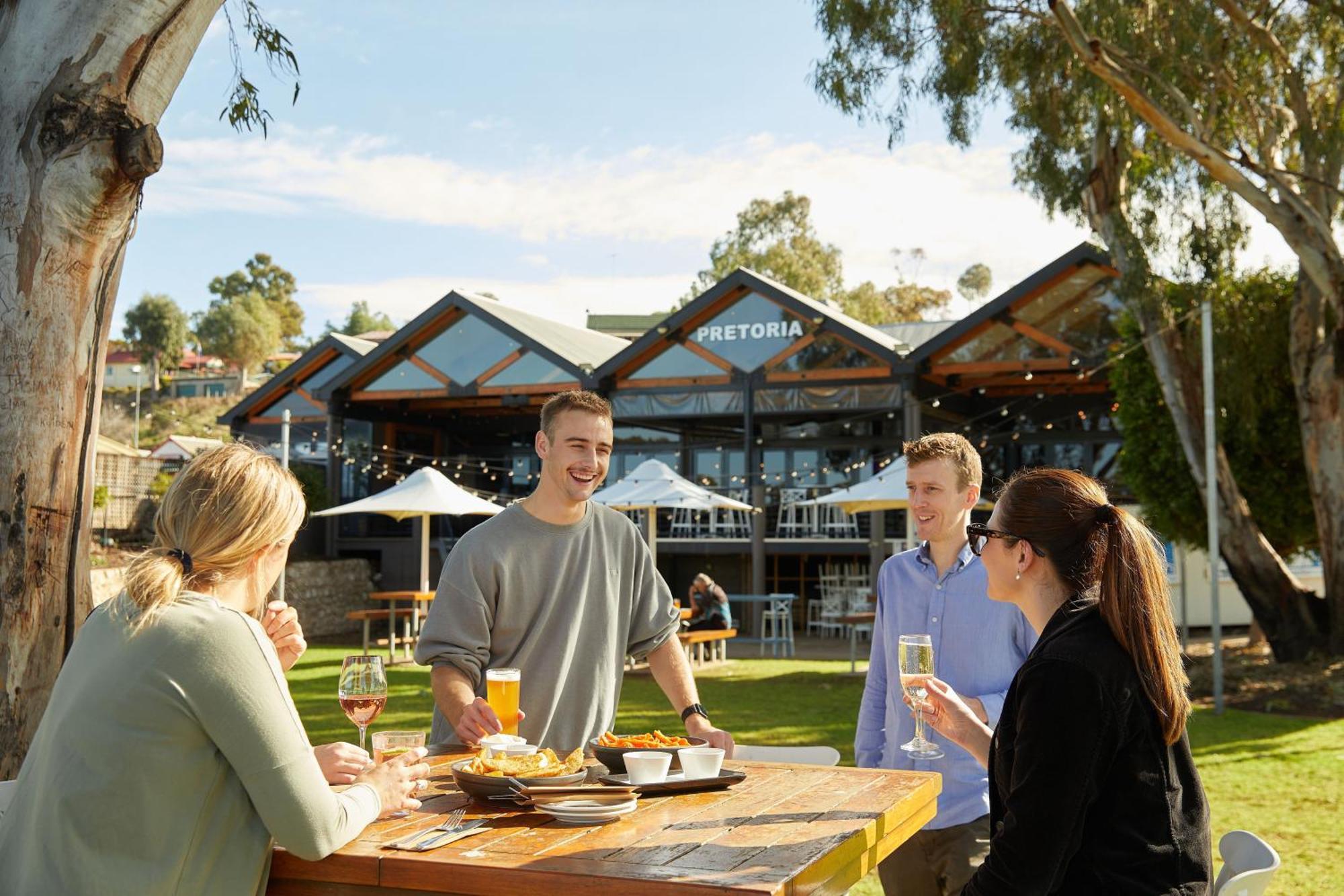 Big4 Mannum Holiday Park Екстериор снимка